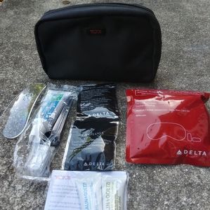 Tumi for Delta Toiletry Bag